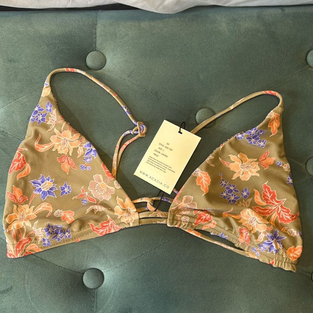 BRAND NEW WITH TAGS- Acacia Gigi top- in Lovina